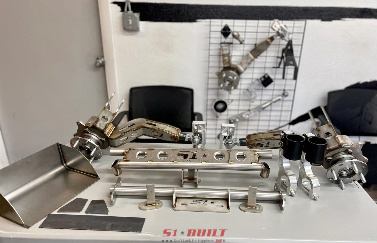 AWD Conversion Bundle: Alpha6 Lite AWD/RWD/FWD Rear Trailing Arms with Tubular style Rear Diff Mount Kit and Billet Forks